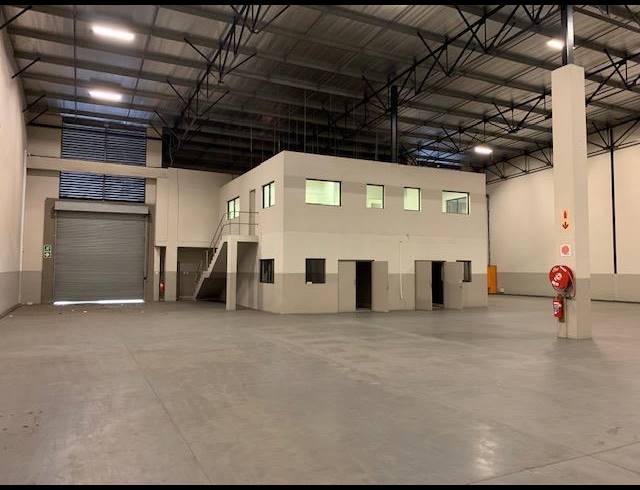 1,600M² WAREHOUSE TO LET IN RIVERHORSE VALLEY